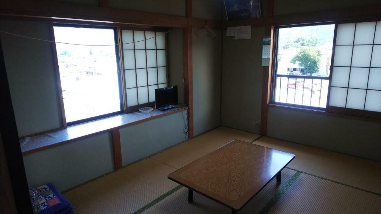 Minshuku Iwaki Hotel Fujikawaguchiko Exterior photo